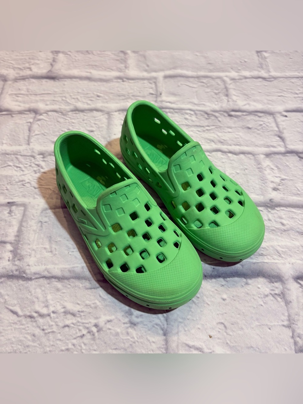 Vans “TRK” green washable slip-on shoes (size 10 toddler)
